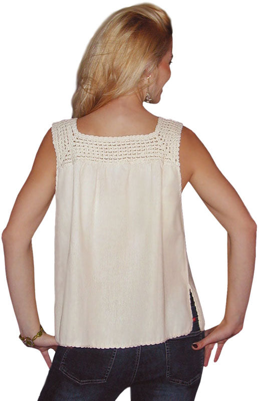 Adult Bolivian Crocheted Top: Scalloped Lattice