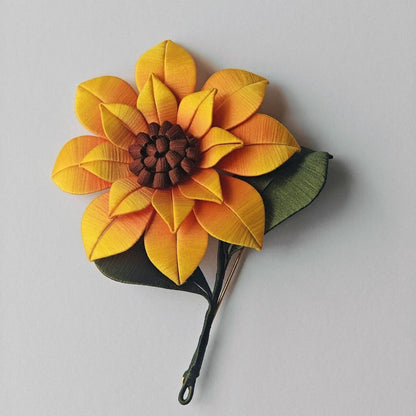 Handmade Thread-Wrapped Sunflower Brooch - Artisanal Chanhua Floral Pin
