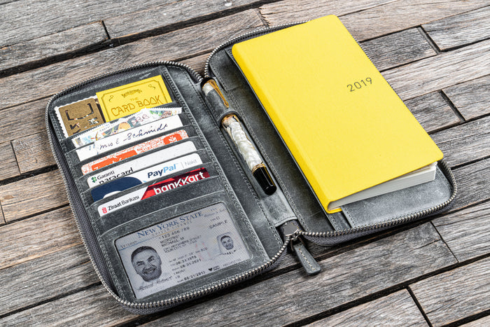 Leather Zippered Hobonichi Weeks Cover - Crazy Horse Smoky