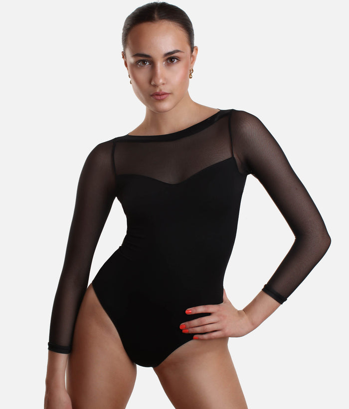 Black / P