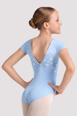 Light Blue with Snowflakes / 2-4