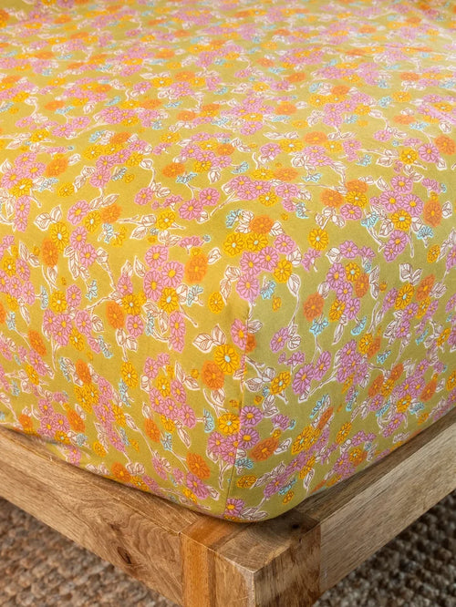 Mix & Match Cotton Fitted Sheet - Olive Daisy Toss-view 1