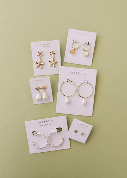 Seashell - Gold Earrings