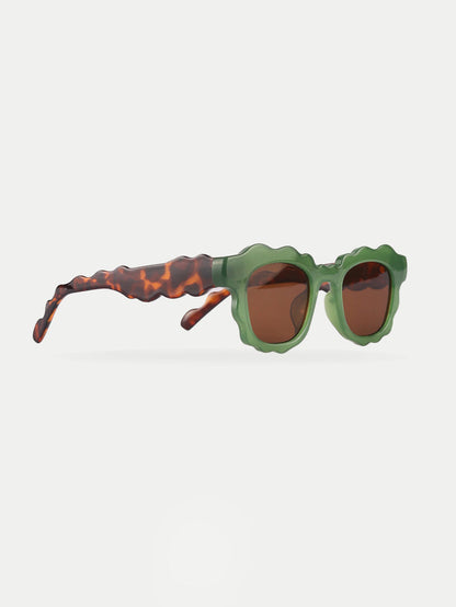 Wavy Square Sunglasses | Green-Image 3
